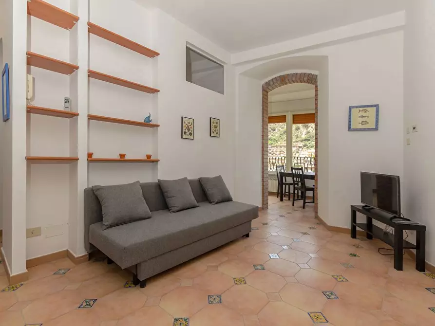 Immagine 10 di Appartamento in vendita  in Via Fontana Vecchia 5 a Taormina