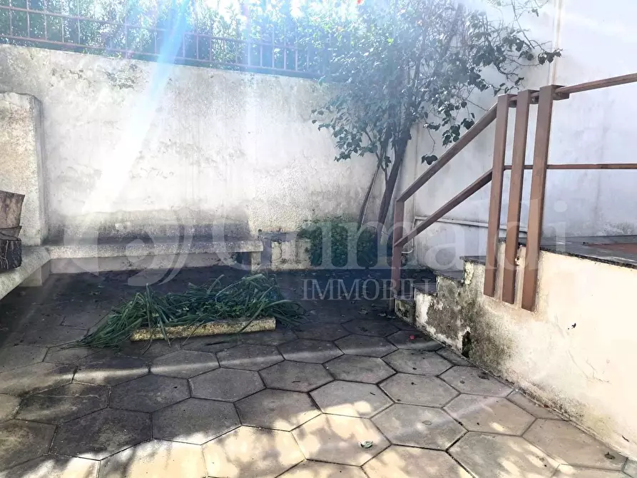 Immagine 50 di Villetta a schiera in vendita  in VIA VERDI a Alezio