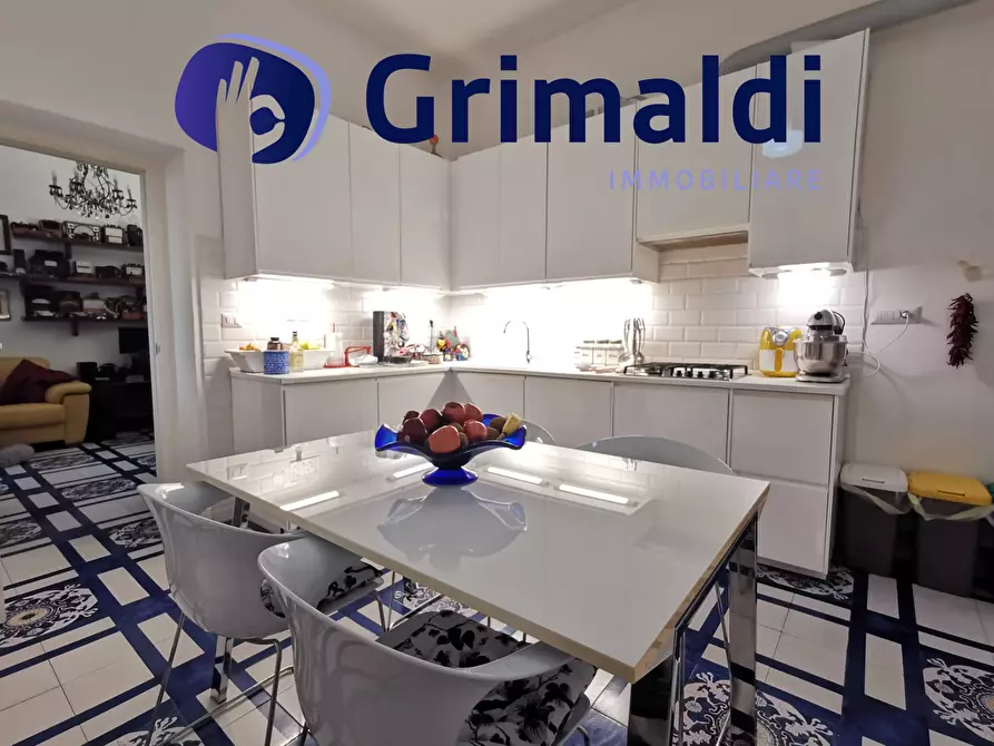 Immagine 8 di Trilocale in vendita  a Pozzuoli