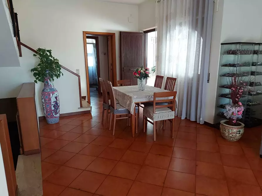 Immagine 5 di Casa bifamiliare in affitto  in Via del Noce 66 a Anzio