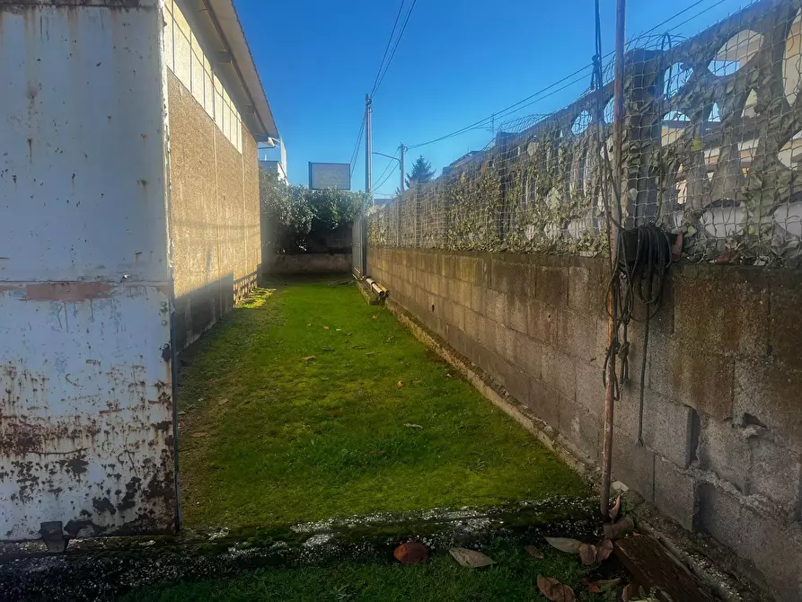 Immagine 4 di Magazzino in vendita  in Via del Combattente 1 a Anzio