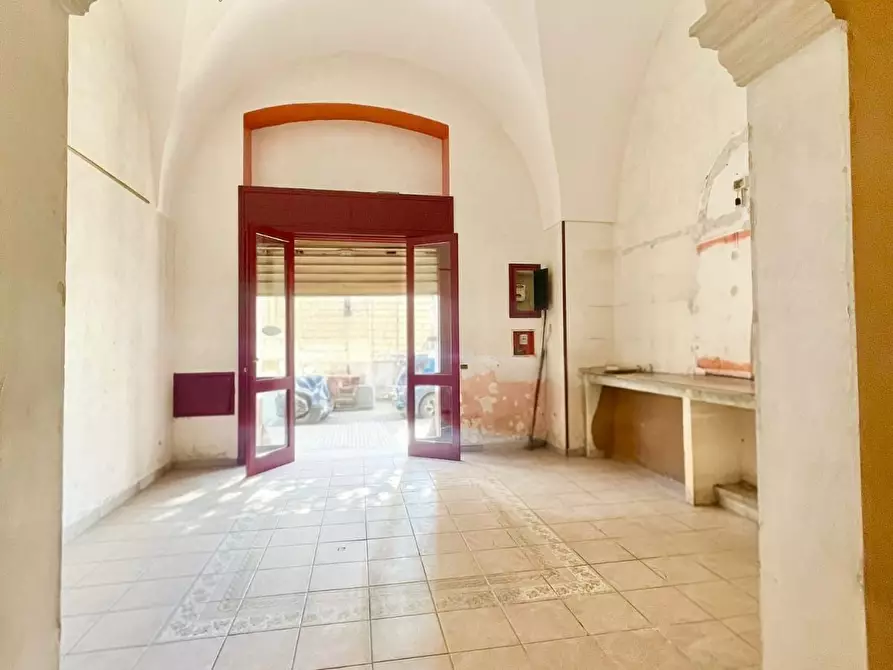 Immagine 4 di Locale commerciale in affitto  in Viale Otranto 48 a Lecce