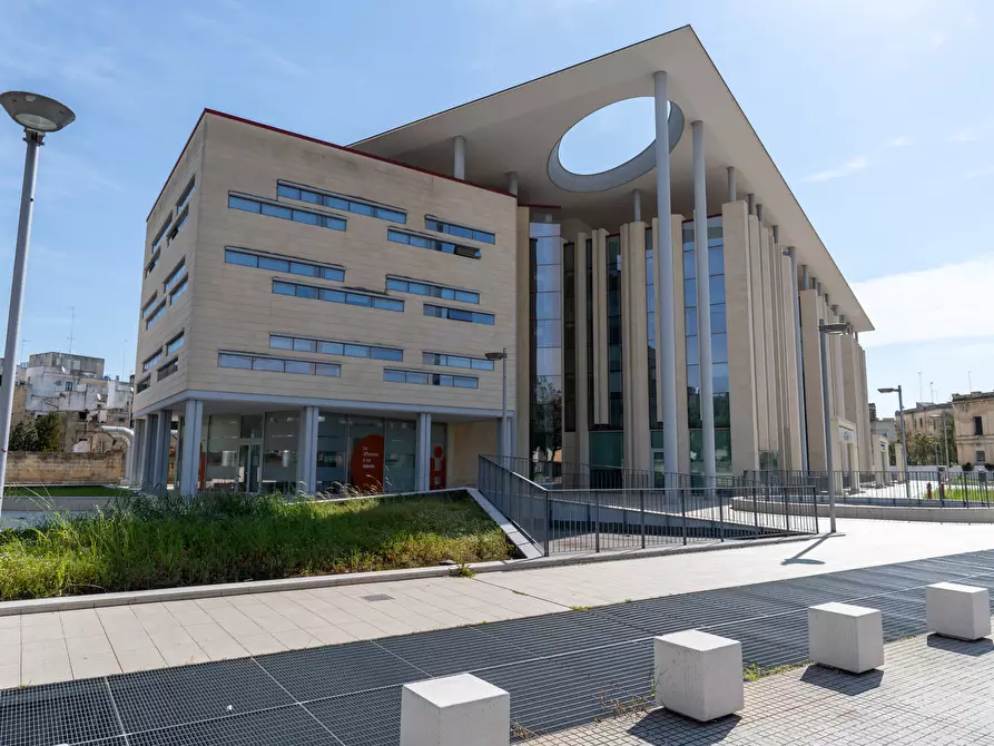 Immagine 44 di Ufficio in vendita  in Via Colonnello Archimede Costadura 2C a Lecce