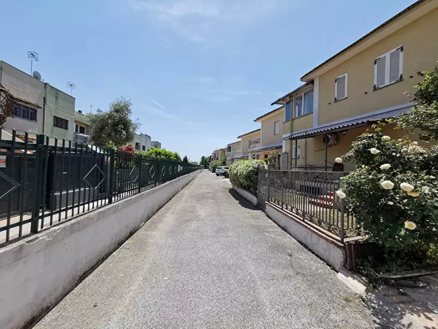 Immagine 16 di Villa in affitto  in Via Madonna del Pantano 40 a Giugliano In Campania