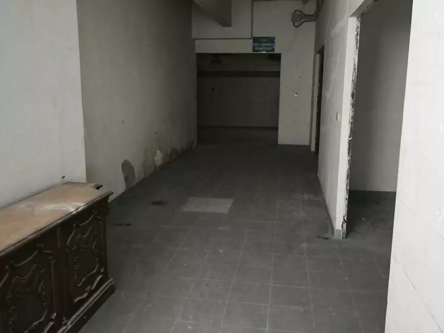 Immagine 7 di Magazzino in vendita  in Via Alfredo Panzini a Roma