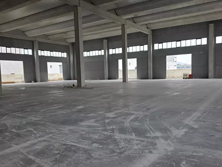 Immagine 7 di Capannone industriale in affitto  in Via Boscofangone a Nola