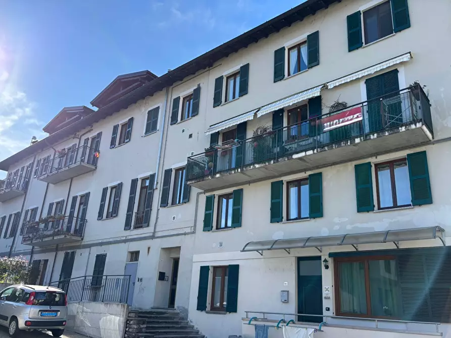Immagine 2 di Appartamento in vendita  in Frazione Calozzo 128 a Pianello Del Lario