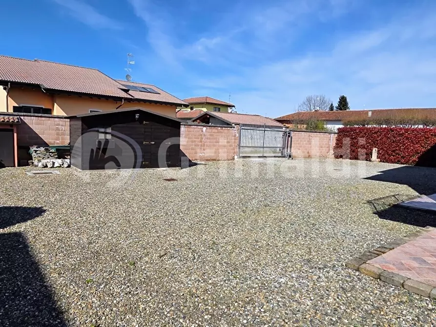 Immagine 21 di Villa in vendita  in Via Giovanni Antonio Comissetti 1 a Pezzana