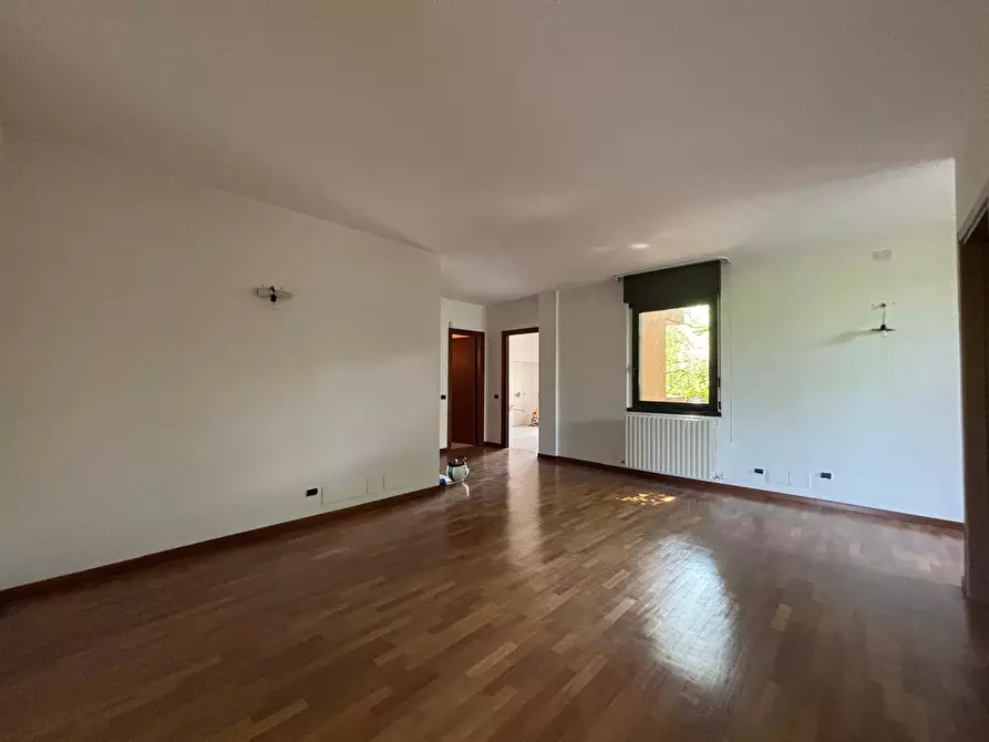 Immagine 3 di Trilocale in vendita  in Via Giovane Italia a Como