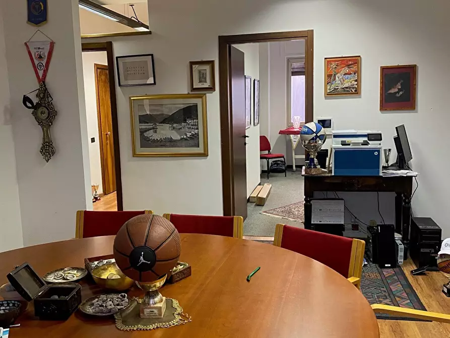 Immagine 10 di Trilocale in vendita  in Viale Innocenzo 19 a Como