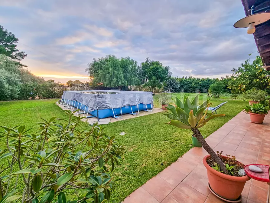 Immagine 4 di Villa in vendita  in Via delle Muse 39 a Siracusa