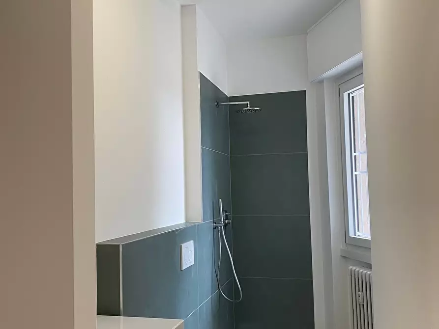 Immagine 11 di Trilocale in vendita  in Viale per S. Fermo della Battaglia 18 a Como