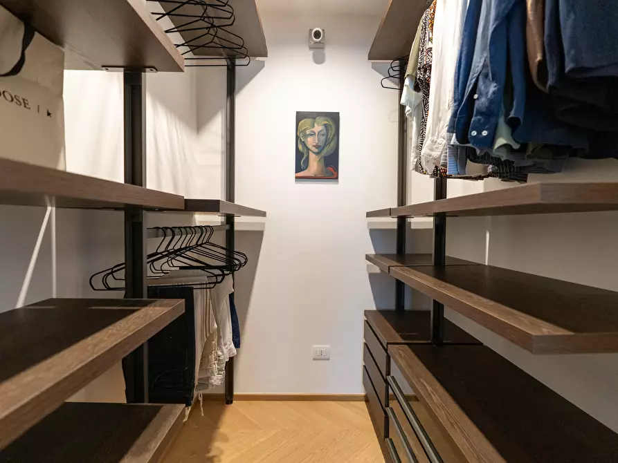 Immagine 39 di Bilocale in vendita  in Via Oronzo de Donno 5 a Lecce