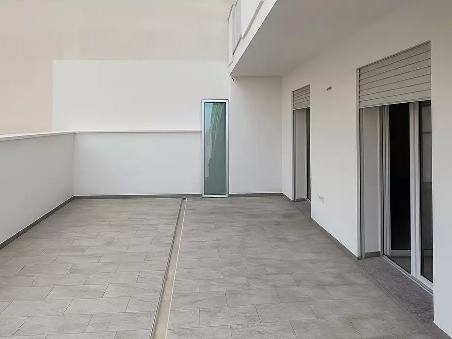 Immagine 17 di Trilocale in vendita  in Via Antonio Costanzo Casetti 2 a Lecce