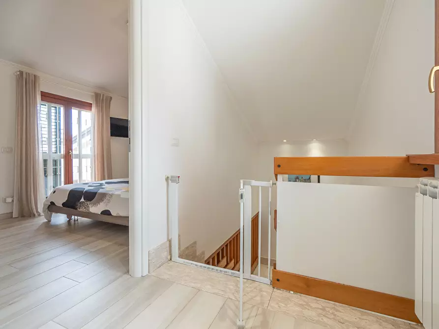 Immagine 75 di Villa in vendita  in Via Moricone a Albano Laziale