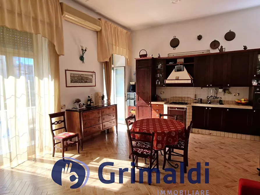 Immagine 8 di Trilocale in vendita  in Via Giacinto Gigante 10 a Napoli