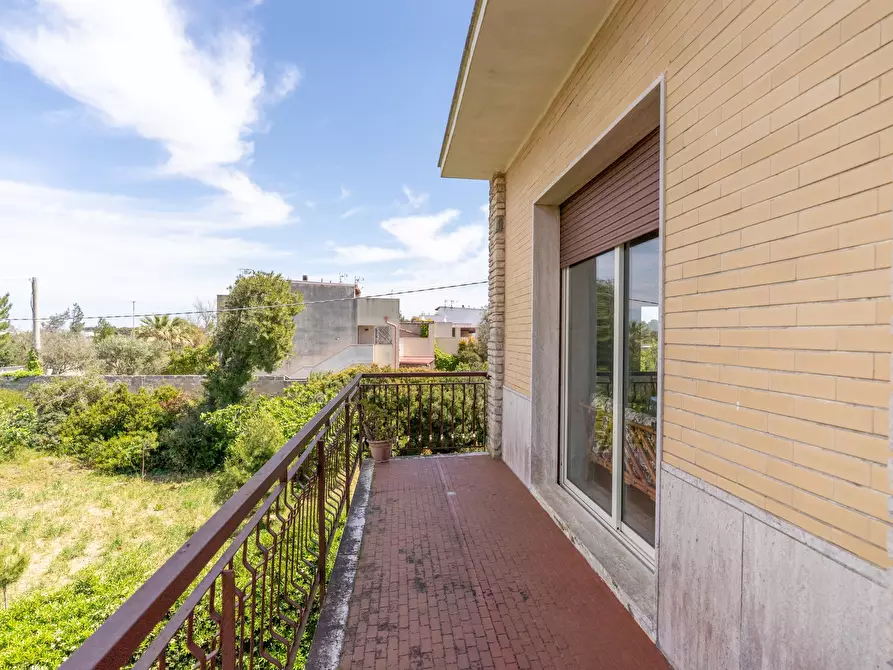 Immagine 58 di Villa in vendita  in Via Camaiore 2 a Lecce