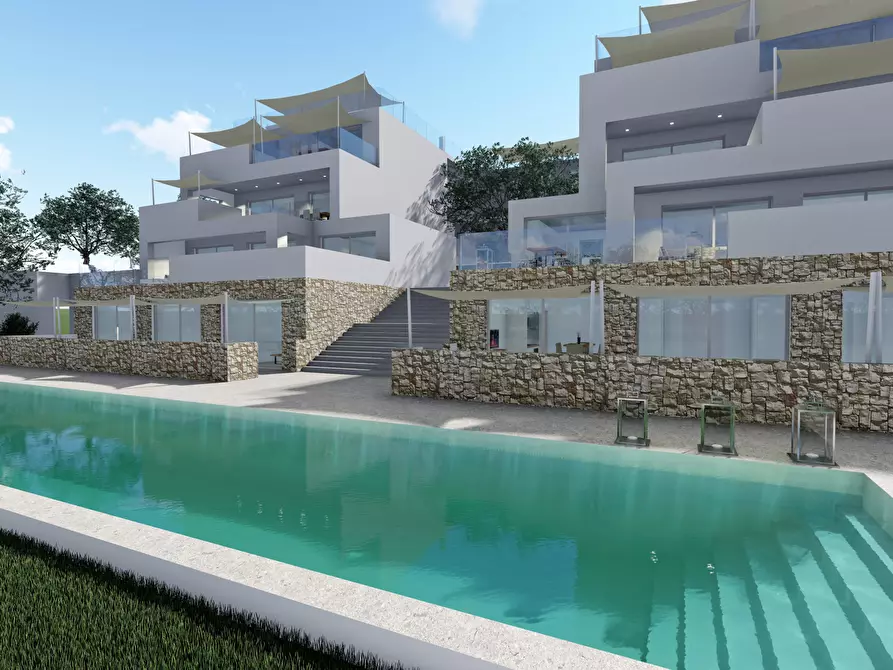 Immagine 45 di Trilocale in vendita  in Via Ugo Foscolo 34 a Castrignano Del Capo