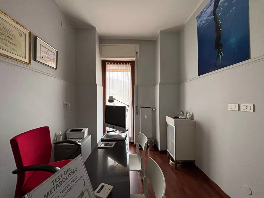 Immagine 8 di Ufficio in affitto  in Via Morazzone Pier Francesco Mazzucchelli 21 a Como