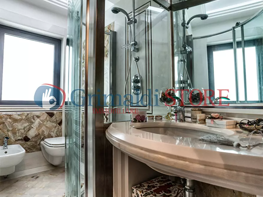 Immagine 47 di Villa in vendita  a Grottaglie