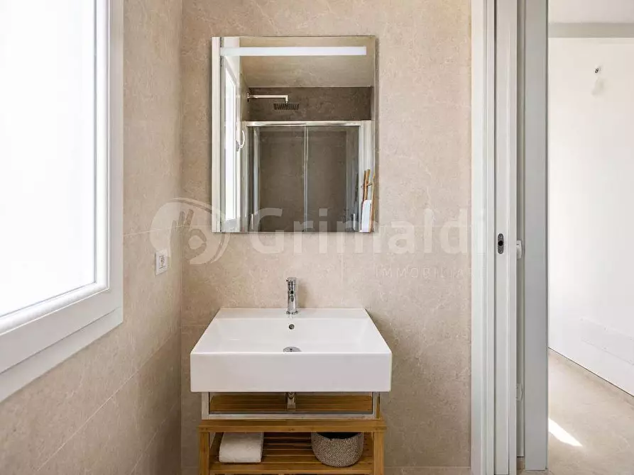 Immagine 13 di Villa in affitto  a Siracusa