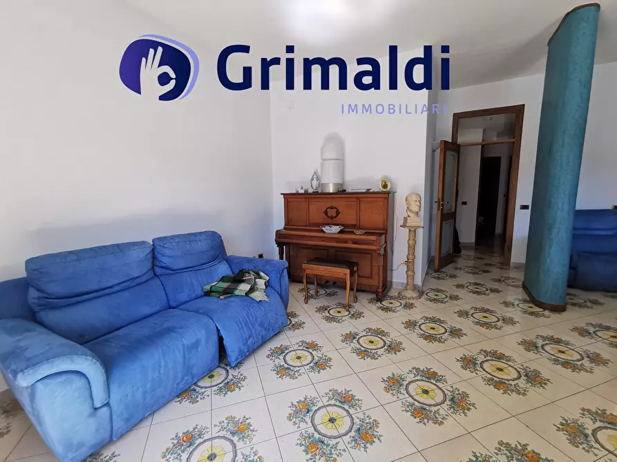 Immagine 6 di Quadrilocale in vendita  in Via Nicola Fasano 5 a Pozzuoli