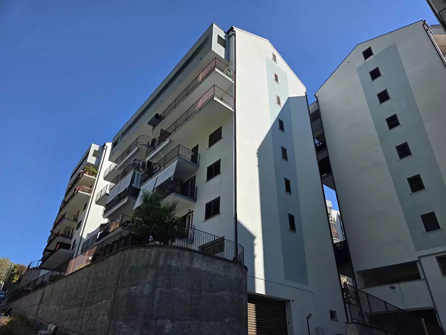 Immagine 25 di Quadrilocale in vendita  in Salita Fosse a Messina