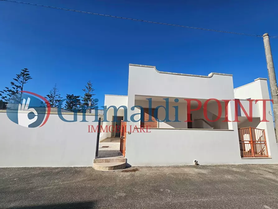 Immagine 4 di Casa indipendente in vendita  in SP366 67 a Melendugno