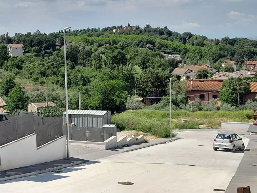 Immagine 13 di Villa in vendita  in Via Cifaldi snc a Benevento