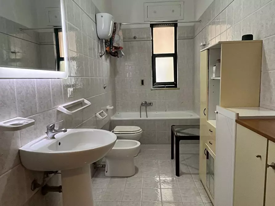 Immagine 11 di Bilocale in vendita  in Via Alcide De Gasperi 131 a Monteroni Di Lecce