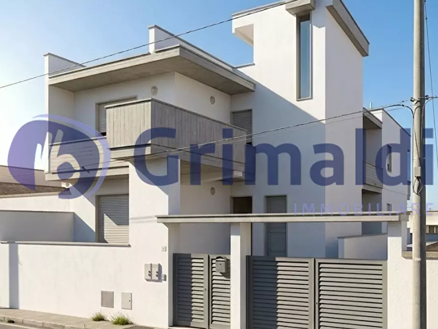 Immagine 1 di Casa indipendente in vendita  in Via Francesco Baracca 19 a Carpignano Salentino