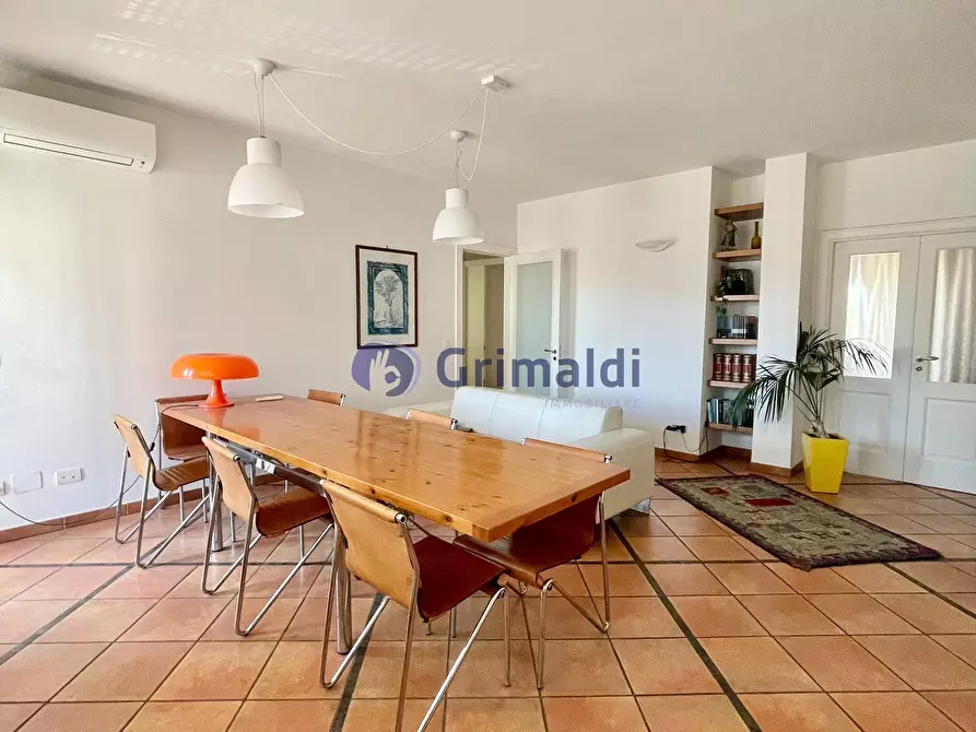 Immagine 13 di Quadrilocale in vendita  in Via Lupiae 46 a Lecce