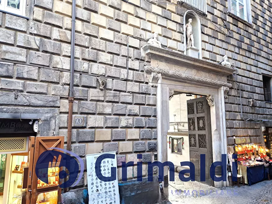 Immagine 18 di Quadrilocale in vendita  in Via San Biagio dei Librai 121 a Napoli
