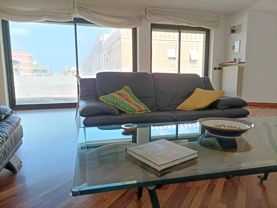 Immagine 31 di Bilocale in affitto  in Via Braccio Martello 6 a Lecce