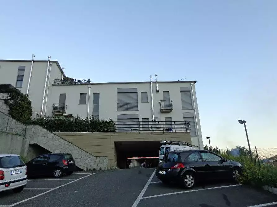 Immagine 3 di Appartamento in affitto  a La Spezia