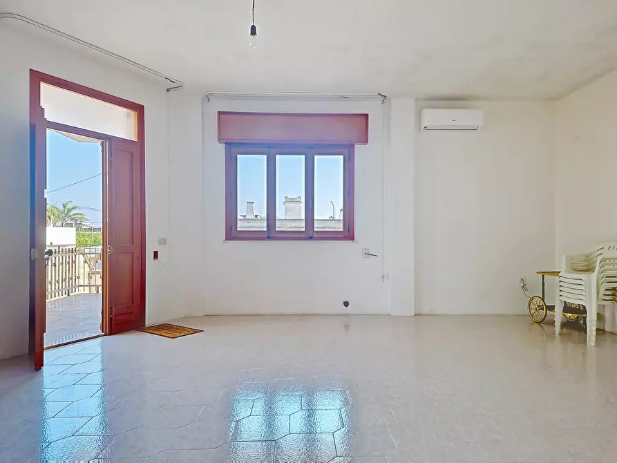 Immagine 7 di Pentalocale in vendita  in Via Fogazzaro Antonio 4 a Erchie