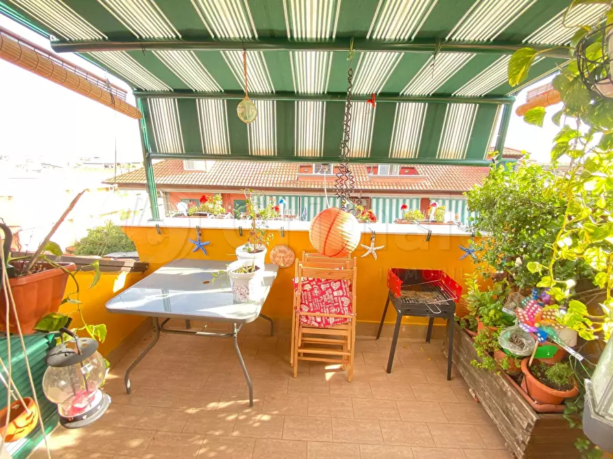 Immagine 7 di Trilocale in vendita  a Giugliano In Campania