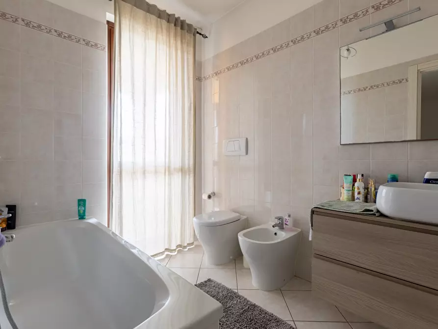 Immagine 30 di Villa in vendita  in Via Giovanni Falcone 5 a Stroppiana