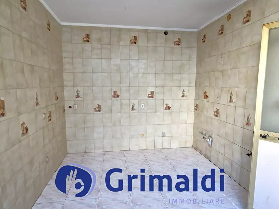 Immagine 24 di Pentalocale in vendita  in Via Michelangelo Schipa a Napoli