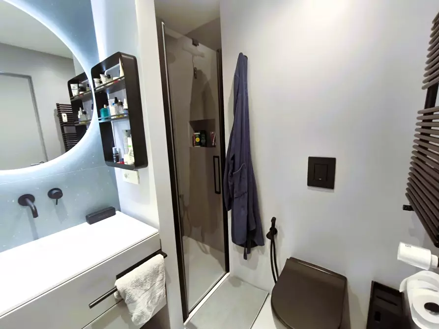 Immagine 25 di Appartamento in vendita  in Viale Misurata 23 a Milano