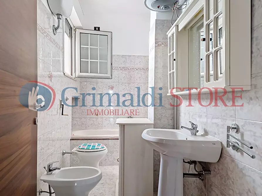 Immagine 18 di Trilocale in vendita  in Via Risorgimento 24 a Erchie