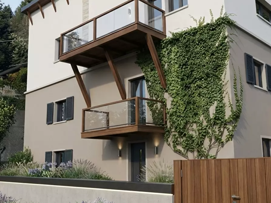 Immagine 4 di Villa in vendita  in via Scalini 38 a Brunate