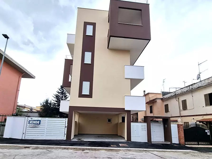 Immagine 2 di Trilocale in vendita  in Via Piemonte 9 a Aprilia