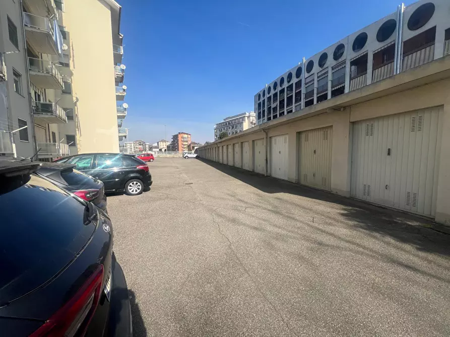 Immagine 26 di Trilocale in vendita  in Corso XXVI Aprile 65 a Vercelli