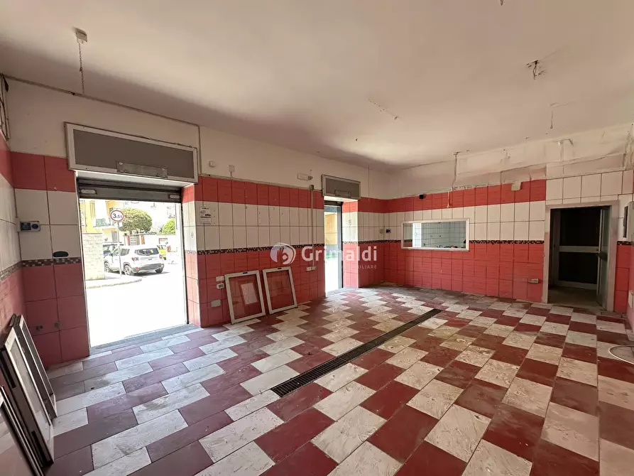 Immagine 3 di Locale commerciale in affitto  in Via San Francesco D'Assisi 89 a Acerra
