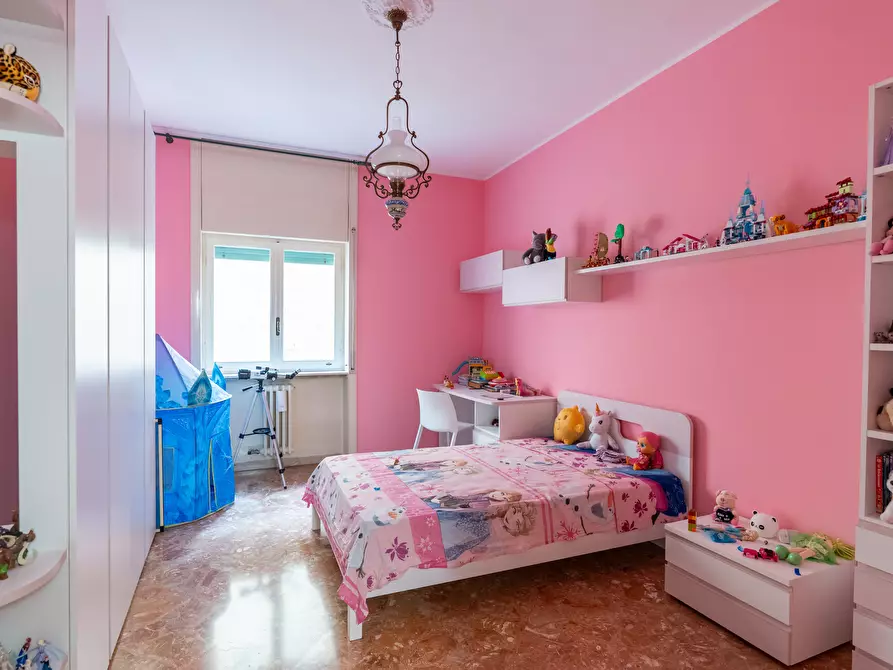 Immagine 16 di Pentalocale in vendita  in Via Salvatore Grande 12 a Lecce