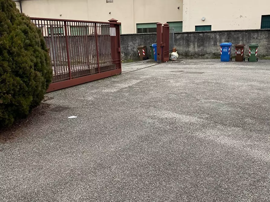 Immagine 17 di Casa indipendente in vendita  a Como