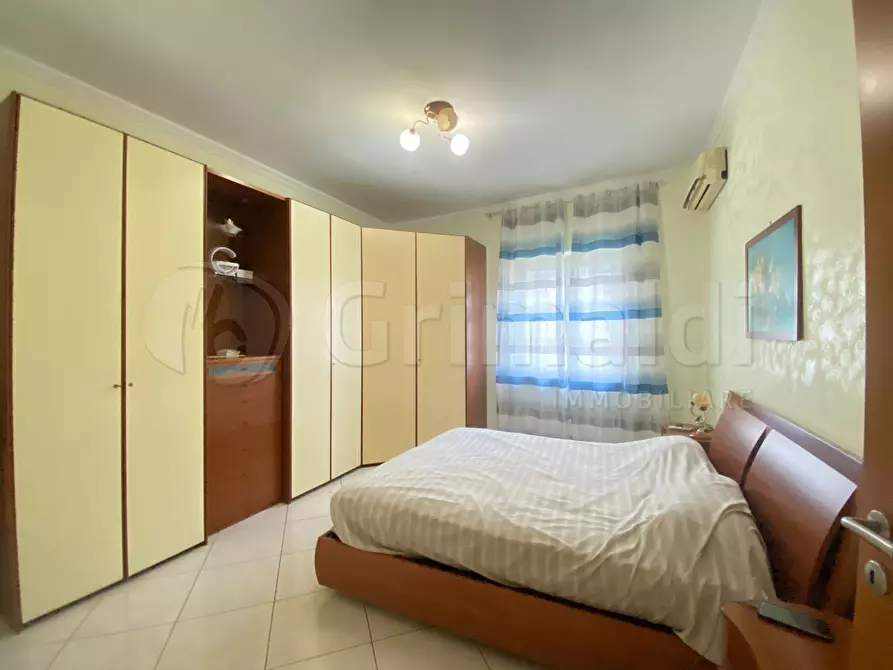 Immagine 6 di Quadrilocale in vendita  a Giugliano In Campania