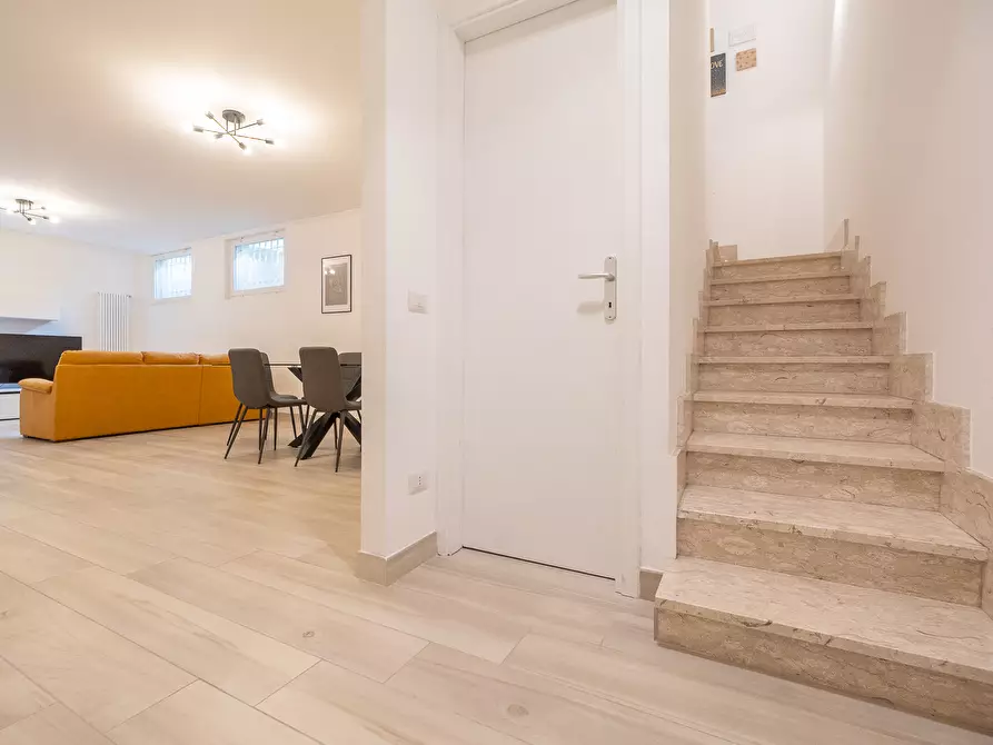 Immagine 42 di Villa in vendita  in Via Moricone a Albano Laziale