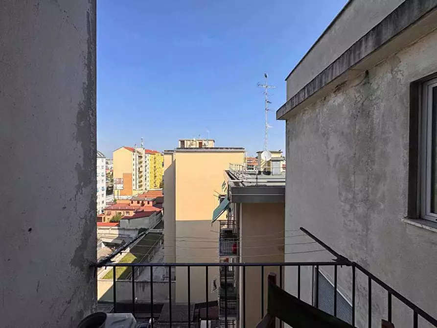Immagine 21 di Monolocale in affitto  in Via Dei Tulipani 1 a Milano